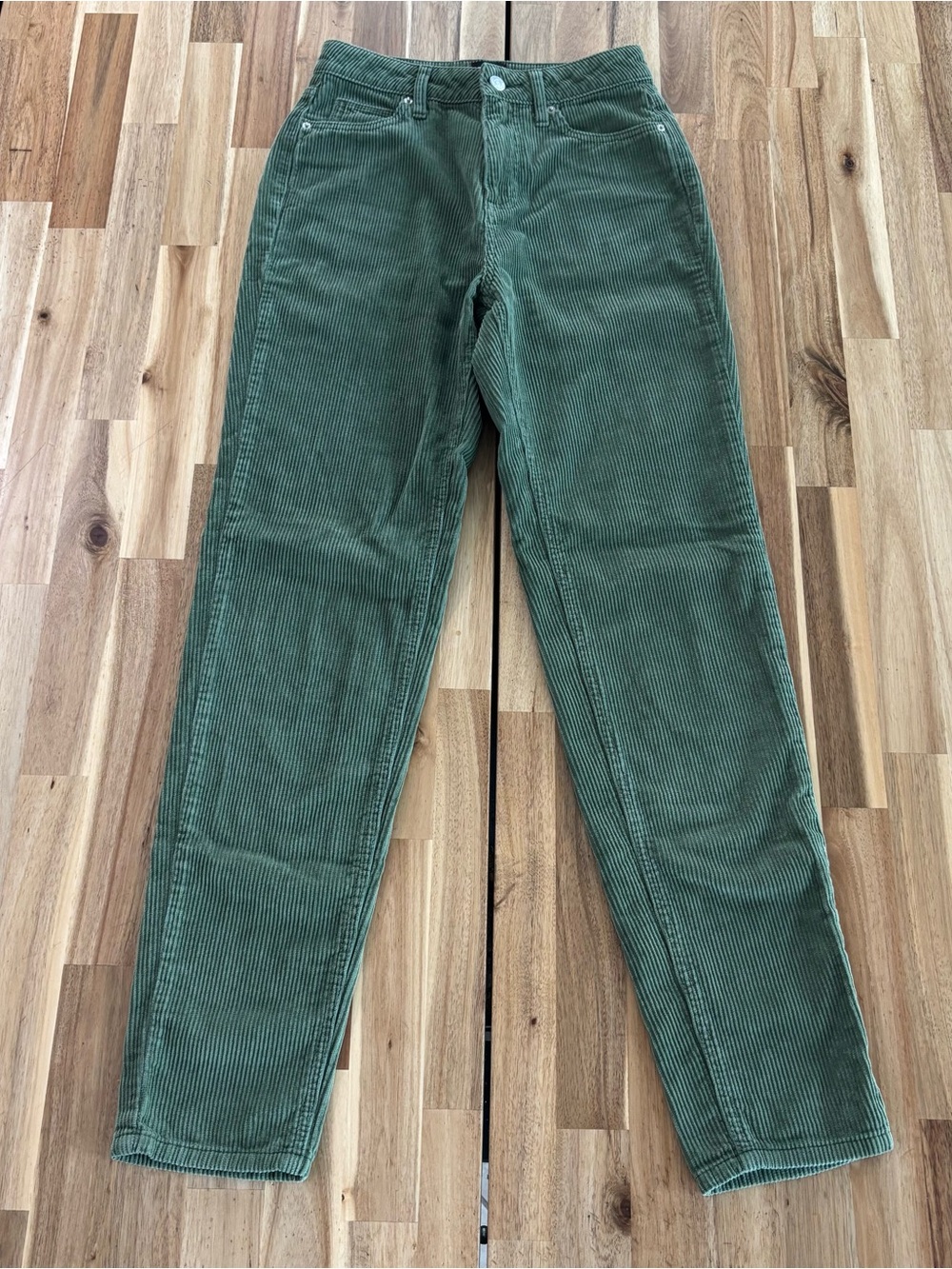 UO l BDG Mom High Rise Corduroys